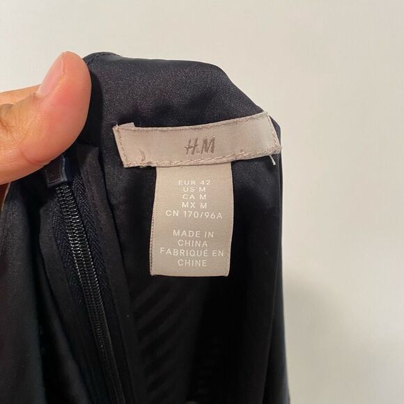 H&M Black & White Striped Maxi Dress with Belt | Size M - Picture 4 of 9